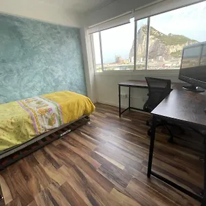  Habitación en casa particular Closest To Gibraltar Border